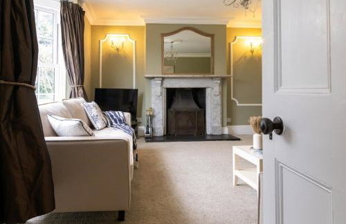 8 Bedroom House in Barwell Sleeps 15 with Parking - Foto 36