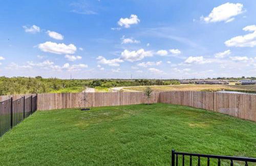 Texan Oasis, minutes from COTA, Airport, and all Austin has to offer! - Foto 6