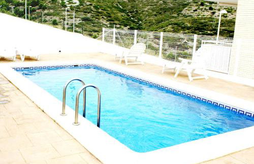 Adosado con fantásticas vistas al mar y piscina. - Foto 10