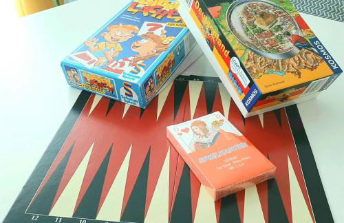 Gelbe Koffer - Große Design-Maisonette in Schiffweiler - Nähe See & Wald - 2 Parkplätze - Self-Check-in - bis 6 Pers - Foto 32