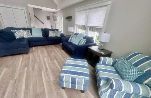 New 2023 Waterfront Home near Acadia with Hot Tub - Foto 11