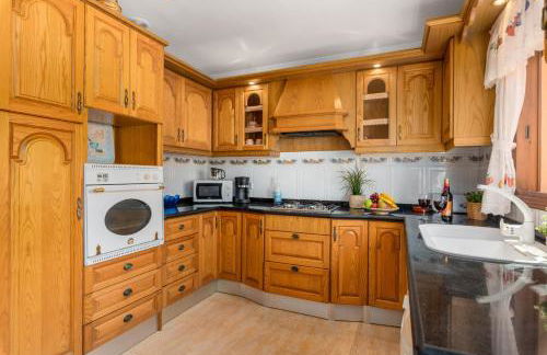 Villa Cruz - PlusHolidays - Photo 22