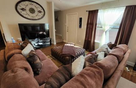 Cozy 2 Bedroom Townhome in Addison - Foto 2