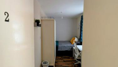 Large single Room with WC in Hounslow Town Centre - Photo 2, Other