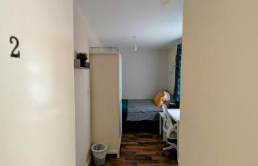 Large single Room with WC in Hounslow Town Centre - Foto 2