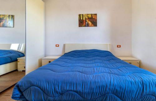 Airport Marco Polo -free park- - Photo 19