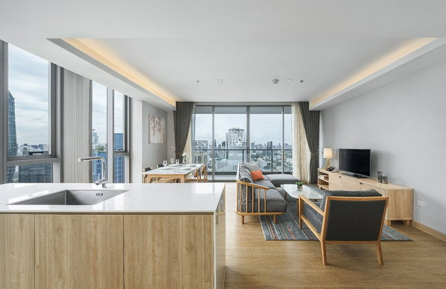 Oakwood Suites Bangkok - Photo 32