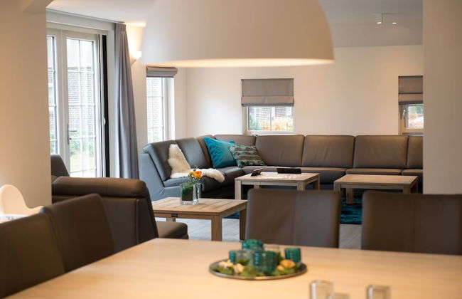 Cozy Group Stay w/ Fireplace - Foto 13