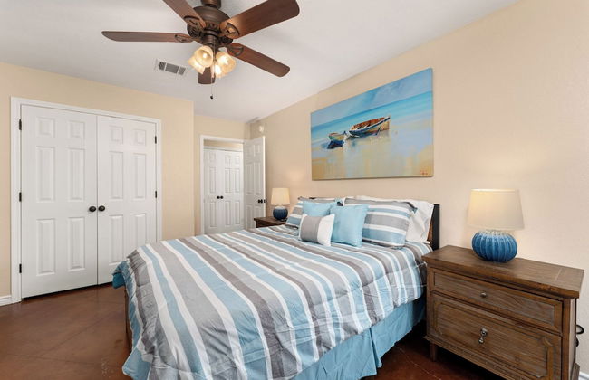 Spacious 3BR Home in Amazing Location - Photo 3