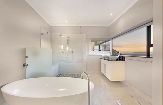 Zaria Sun Penthouse - Photo 14