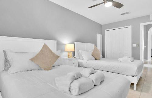 Stunning West Haven Villa with Private Pool Spa and Balcony Near Disney - Foto 27