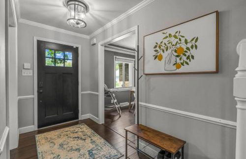 Zestlife-LuxuryEscape-ThemedRooms-Pool-GameRoom - Foto 46