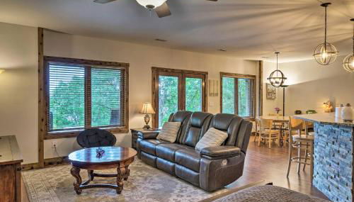 Beaver Lake Retreat with Lake Access and Fire Pit! - Foto 2