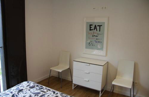 Apartamentos Hiedra y Tapinería Mercado Central - Photo 8