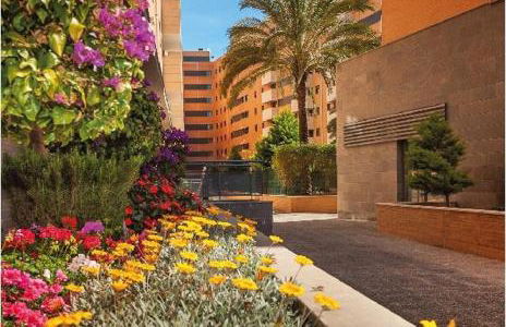 Keywise Perfect location next to María Zambrano STATION, central , beach ,pool and free Parking - Foto 4