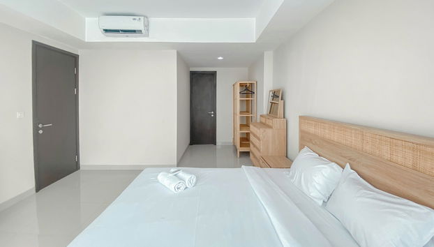 Spacious and Combined 1BR Apartment at Nine Residence - Foto 2, Habitación