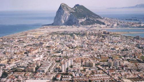 3E, 56m2, Aire Acond, 1 dormit, 4 huéspedes, WIFI GRATIS - Foto 2