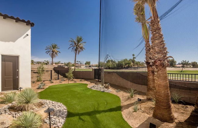 Vanderpump Rules Lake Havasu Luxury Villa w Pool - Photo 25