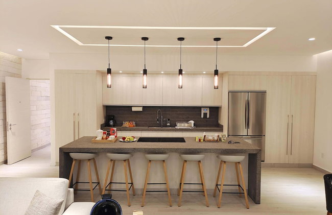 1st Luxury Warehouse - Foto 1