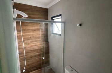 Hospedagem Confortável e Prática para viajantes e férias - Próxima à BR-101 - Foto 13