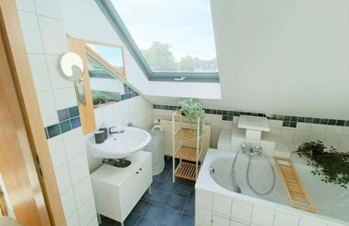 Modernes und ruhiges Appartement mit Loggia - Photo 40