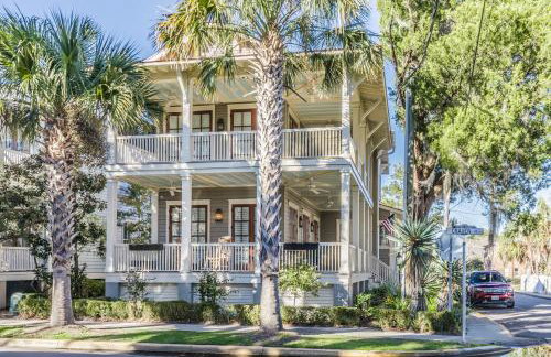 Couples Retreat, Walk to waterfront, shops and restaurants! - Foto 1