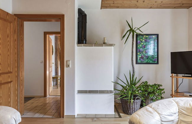 Secluded Apartment in Schönsee near Forest - Photo 4