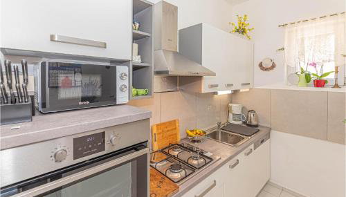 Amazing Home In Oklaj With Wifi - Foto 5