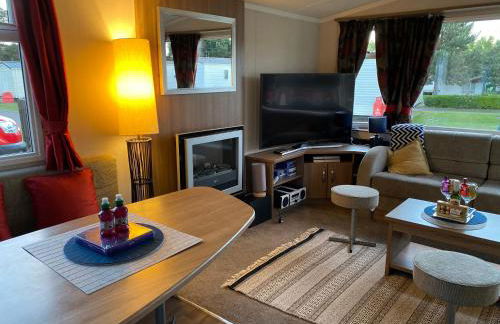 Deluxe 3 bedroom caravan in Haven's Seton Sands Holiday Village,Wifi - Foto 17