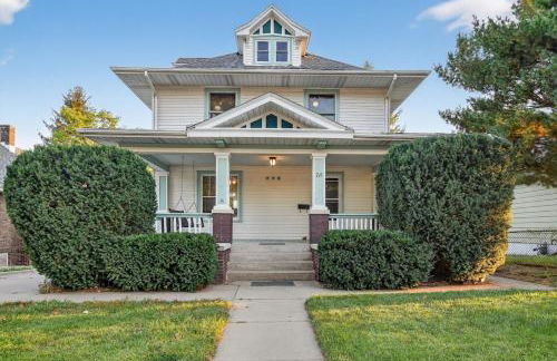 Historic Omaha Manor DT Near Zoo and Pool Table - Foto 39