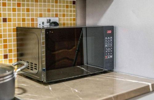 Huge 6 Beds House in Zone 2 London-MobileRateOffers-Families-Leisure-Parking-WiFi-PoolTable-Netflix-Sleeps15! - Foto 36