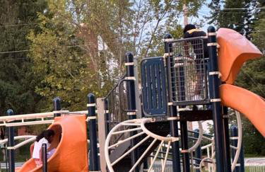 Newly remodeled Near Lake 4BR Hot Tub Navy Family home - Foto 10