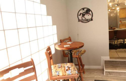 Cowboy Den-Private Hot Tub-Game Room-Pet Friendly-No Pet Fees! - Foto 60