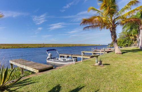 Lake Okeechobee Dockside Cabin with Pool Access - Foto 26