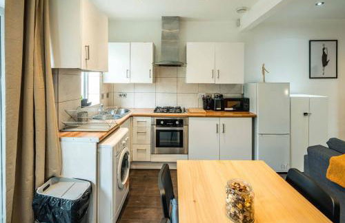 Lovely 3 bed house in Feltham - Foto 28