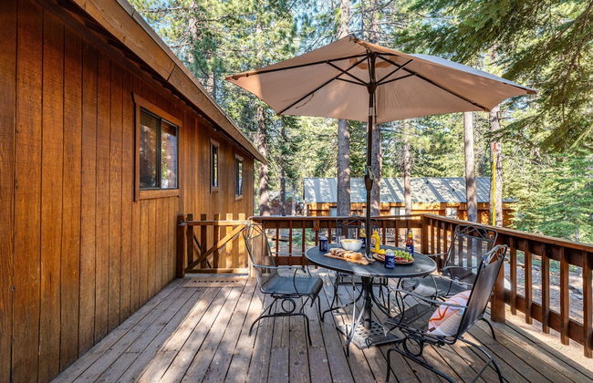 Whiskey Springs by Avantstay Classic Cabin Near Tahoe Donner Ski Area - Foto 29