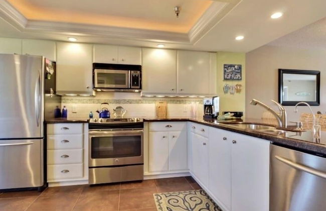 This Condo Is Located In One Of Islamorada's Most Prestigious Condo Complexes. 2 Bedroom Condo by RedAwning - Photo 12