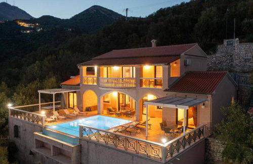 Anna Nissaki - Photo 24