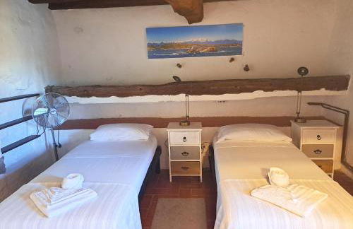 Casa Histórica con Piscina en la Costa Brava - Foto 12