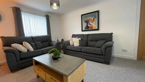 The Den - by Caithness Luxury Apartments NC500 - 2 Bedroom holiday home - Sleeps Work teams upto 2 & holiday makers upto 4 - BUDGET FRIENDLY FOR LONG STAY TRADES - CONTACT US - - Foto 2