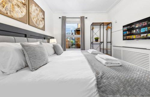 4BR North London I WiFi, Garden, Near Shops - Foto 27