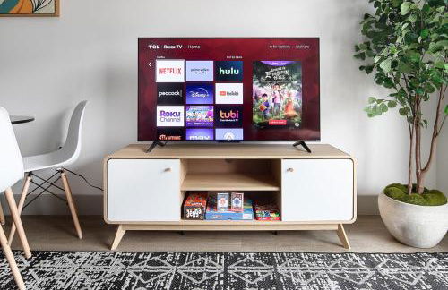 Urban Retreat - Free Parking, WiFi, Walk to Stadium - Foto 54