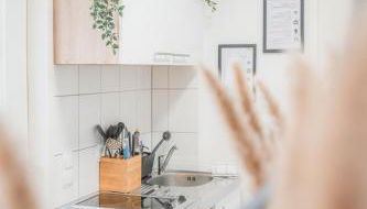 Green Serenity Bielefeld 24h Check in WLAN Parkplatz ÖPNV - Foto 1