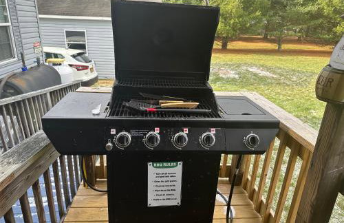 15 miles to Windham Mountain ! King Bed, Game Room, OutDoor Patio - Foto 24