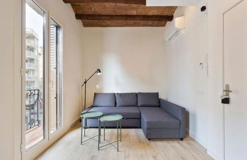 Modern and bright apartment well located in Gracia - Photo 11