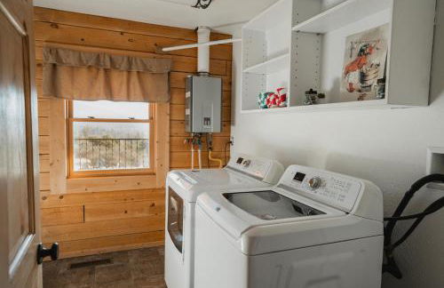 Scenic View Timber Lodge HotTub by Casa Oso - Foto 31