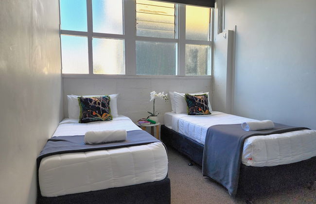 U Suites on Webb - Photo 24