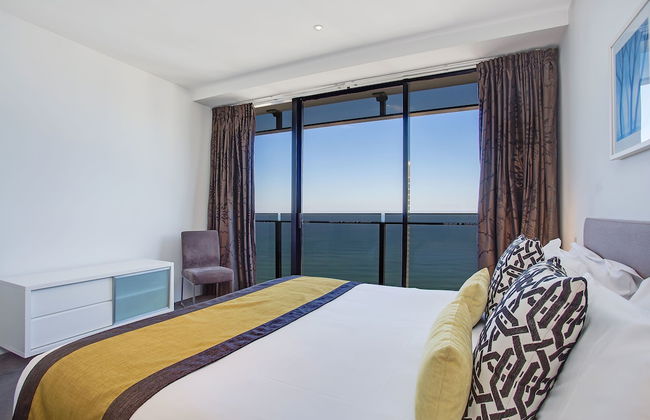 Mantra Circle on Cavill - Photo 6