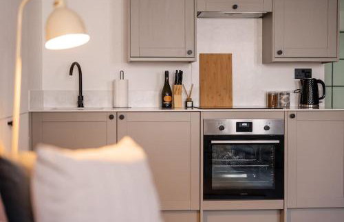 Tiny House, Stunning 1 Bed, Super King, Freestanding Bath, Parking - Foto 36