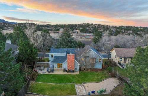 Spacious Rockrimmon Getaway - Sleeps 14 - GameRoom - Foto 52